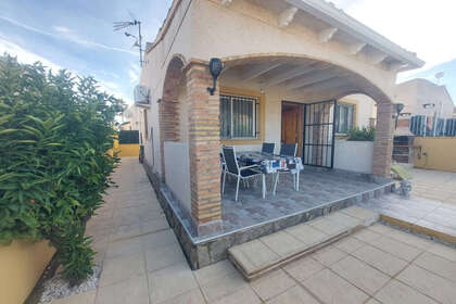 Chalet Adosado venta en Polop, Alicante. 