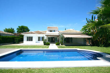 Chalet Adosado venta en Mijas Golf, Málaga. 