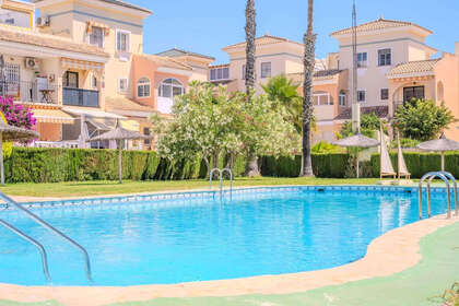 房子 出售 进入 Orihuela-Costa, Alicante. 