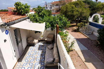 联排别墅 出售 进入 La Siesta, Torrevieja, Alicante. 