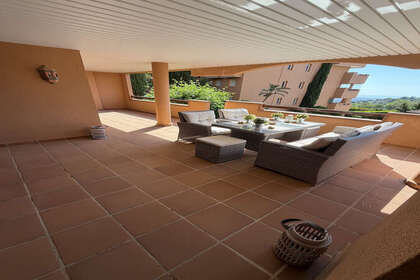 Appartementen verkoop in Ojén, Málaga. 