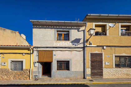 Cluster house for sale in Pinoso, Alicante. 