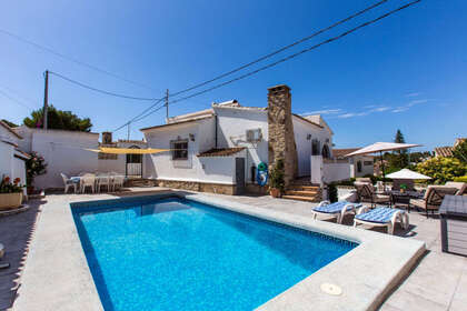 Cluster house for sale in Benissa, Alicante. 