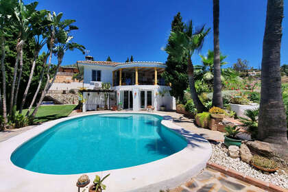 Таунхаус Продажа в Benalmádena, Málaga. 