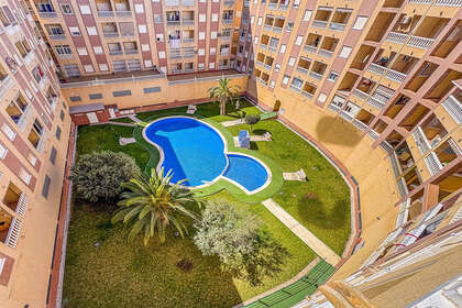 Apartment for sale in Parque de las Naciones, Torrevieja, Alicante. 