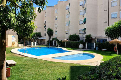 Апартаменты Продажа в Torreblanca, Fuengirola, Málaga. 