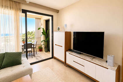 Апартаменты Продажа в Altos de Los Monteros, Marbella, Málaga. 