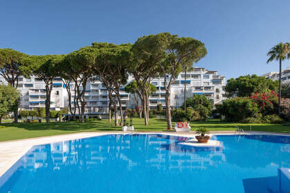 Апартаменты Продажа в Puerto Banús, Málaga. 