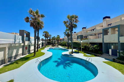 Апартаменты Продажа в Torrelamata - La Mata, Torrevieja, Alicante. 