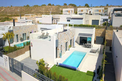 Таунхаус Продажа в Algorfa, Alicante. 