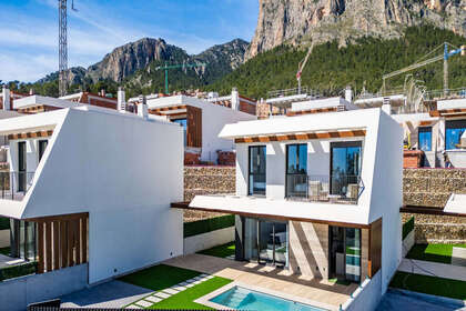 Таунхаус Продажа в Polop, Alicante. 