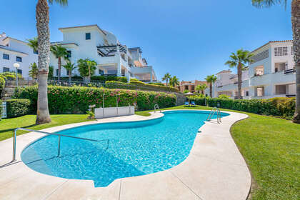 Апартаменты Продажа в Casares, Málaga. 
