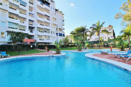 Апартаменты Продажа в Puerto Banús, Málaga. 