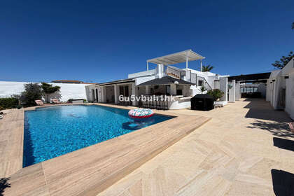 Таунхаус Продажа в Benalmádena, Málaga. 