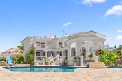 Таунхаус Продажа в Torrequebrada, Benalmádena, Málaga. 