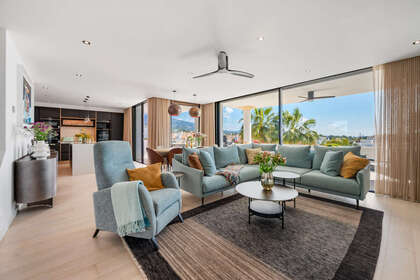 Апартаменты Продажа в Puerto Banús, Marbella, Málaga. 