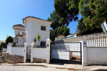 Таунхаус Продажа в Torreblanca, Fuengirola, Málaga. 
