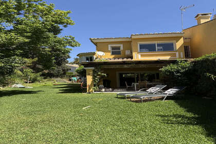 Дом Продажа в Calahonda, Mijas, Málaga. 