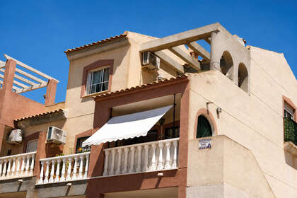 Апартаменты Продажа в Villamartín, Alicante. 