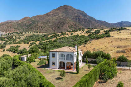 Таунхаус Продажа в Estepona, Málaga. 