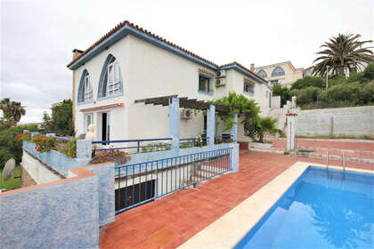 Таунхаус Продажа в Estepona, Málaga. 