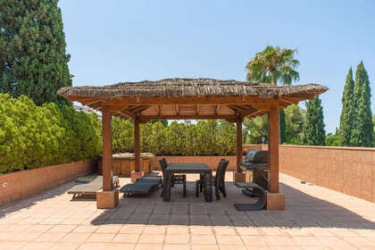 Апартаменты Продажа в Puerto Banús, Marbella, Málaga. 