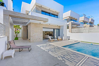 Maison de ville vendre en Blue Lagoon, San Miguel de Salinas, Alicante. 