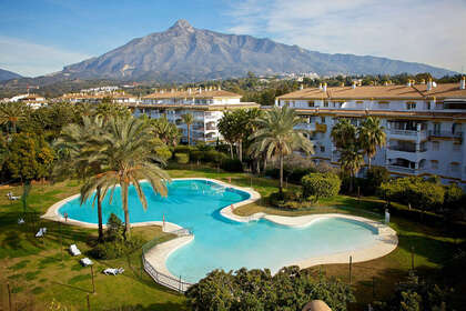 Apprt dernier Etage vendre en Nueva andalucia, Málaga. 