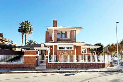 Cluster house for sale in San Javier, Murcia. 