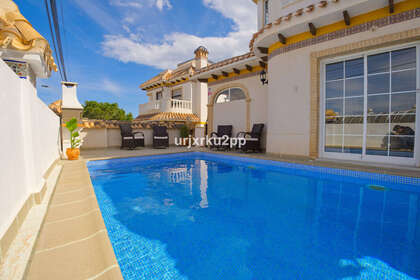 Maison de ville vendre en Torrevieja, Alicante. 