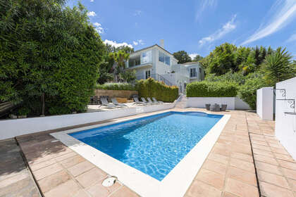 联排别墅 出售 进入 Sotogrande, Cádiz. 