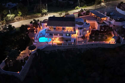 联排别墅 出售 进入 Mijas, Málaga. 