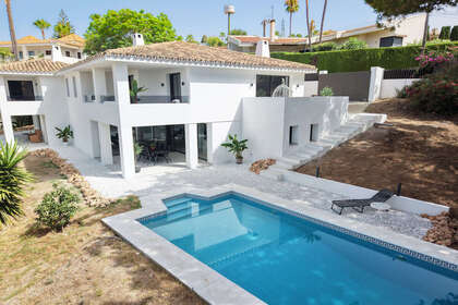 联排别墅 出售 进入 Elviria, Marbella, Málaga. 