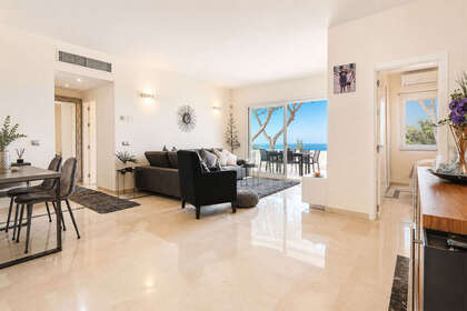 酒店公寓 出售 进入 Puerto de Cabopino, Marbella, Málaga. 
