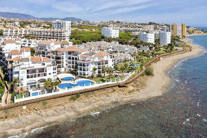酒店公寓 出售 进入 Calahonda, Mijas, Málaga. 