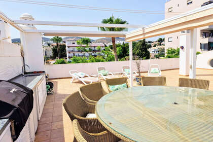酒店公寓 出售 进入 La Carihuela, Torremolinos, Málaga. 