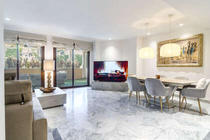 Апартаменты Продажа в Puerto Banús, Marbella, Málaga. 