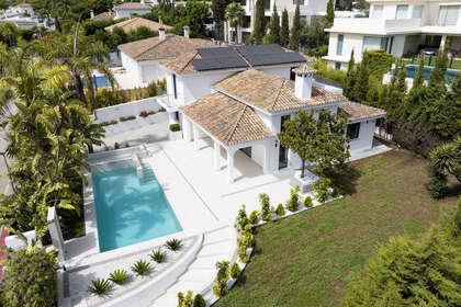 Таунхаус Продажа в Guadalmina, Málaga. 
