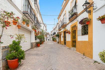 Дом Продажа в Estepona, Málaga. 