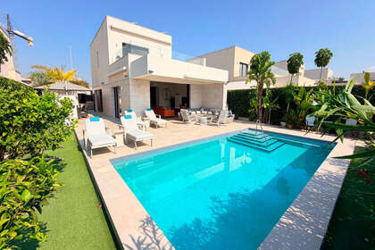 Таунхаус Продажа в Montesinos (Los), Alicante. 