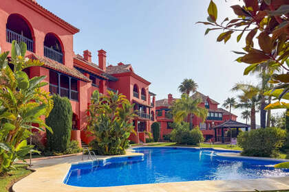 Апартаменты Продажа в Calahonda, Mijas, Málaga. 