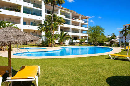 Апартаменты Продажа в Calahonda, Mijas, Málaga. 
