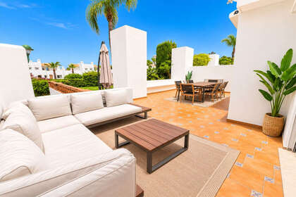 Апартаменты Продажа в Los monteros, Marbella, Málaga. 