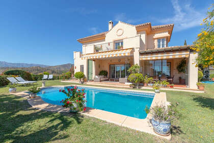 Таунхаус Продажа в Elviria, Marbella, Málaga. 