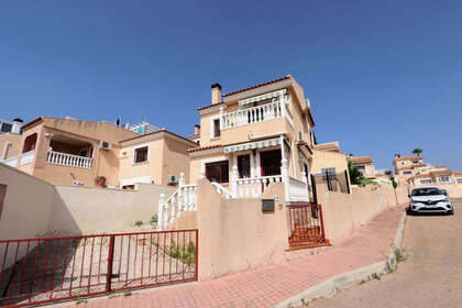 Таунхаус Продажа в Villamartín, Alicante. 
