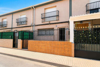 Дом Продажа в Pinoso, Alicante. 