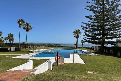 Апартаменты Продажа в Calahonda, Mijas, Málaga. 