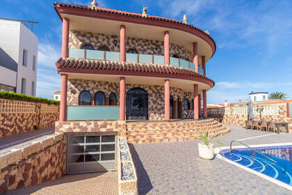 Таунхаус Продажа в Orihuela-Costa, Alicante. 