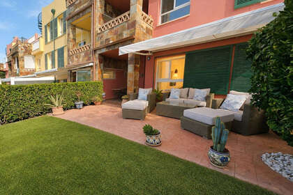 Апартаменты Продажа в Benalmádena, Málaga. 
