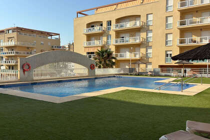 Апартаменты Продажа в San luis de sabinillas, Málaga. 